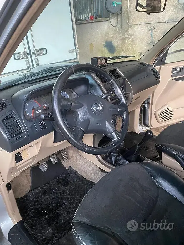 Usata Nissan Terrano 154 CV (113 kW) 2003 Grigio SUV
