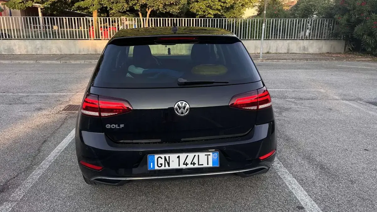 Usata VW Golf Sportsvan Comfortline 116 CV (85 kW) 2017 Monovolume