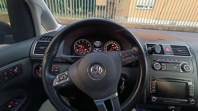 Usata VW Touran Business 140 CV (102 kW) 2010 Monovolume