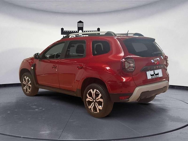 Usata Dacia Duster Prestige 101 CV (74 kW) 2022 Rosso SUV