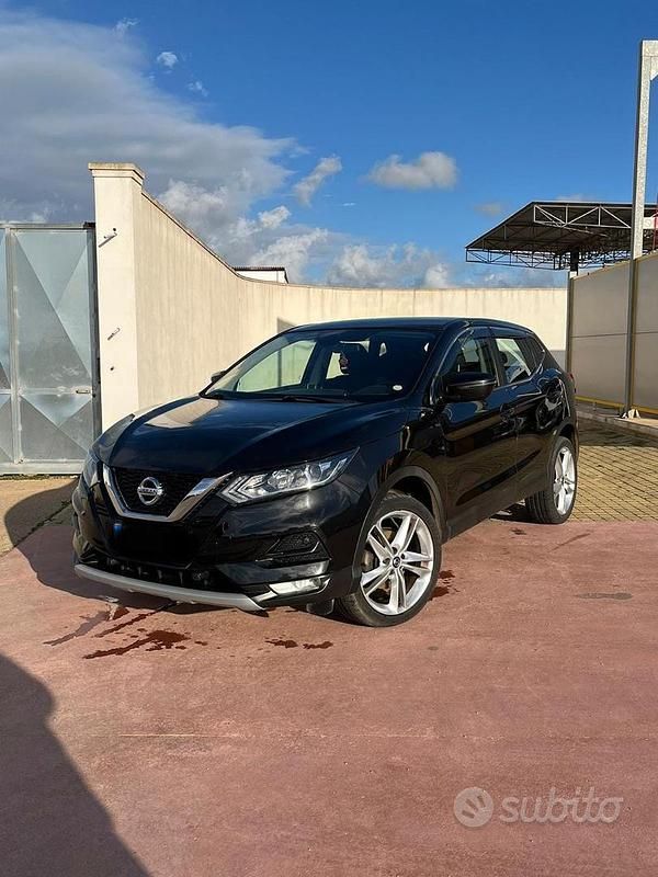 Usata Nissan Qashqai 2019 Nero SUV