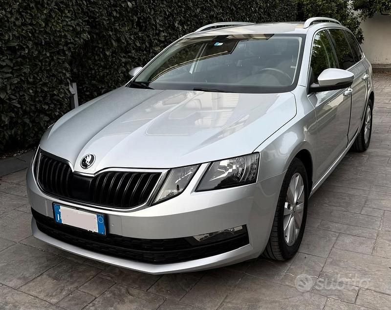 Grigio Usata 2020 Skoda Octavia G-TEC Station wagon | 16.750 € - Immagine 1/4