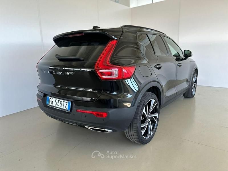 Usata Volvo XC40 R-Design 150 CV (110 kW) 2018 Nero SUV