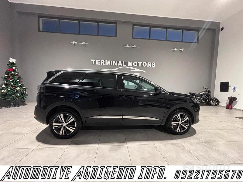 Usata Peugeot 5008 Allure 130 CV (95 kW) 2024 Nero SUV