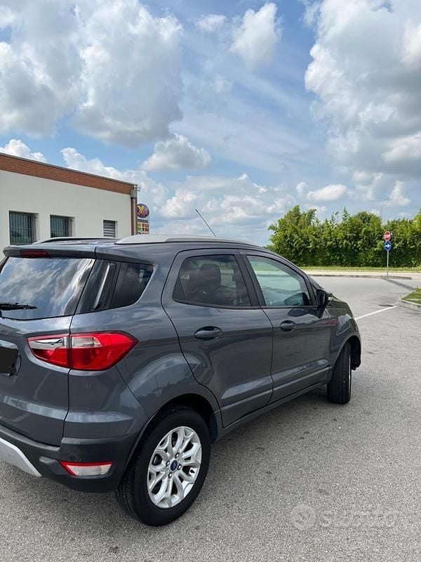 Usata Ford Ecosport 112 CV (82 kW) 2019 Grigio SUV