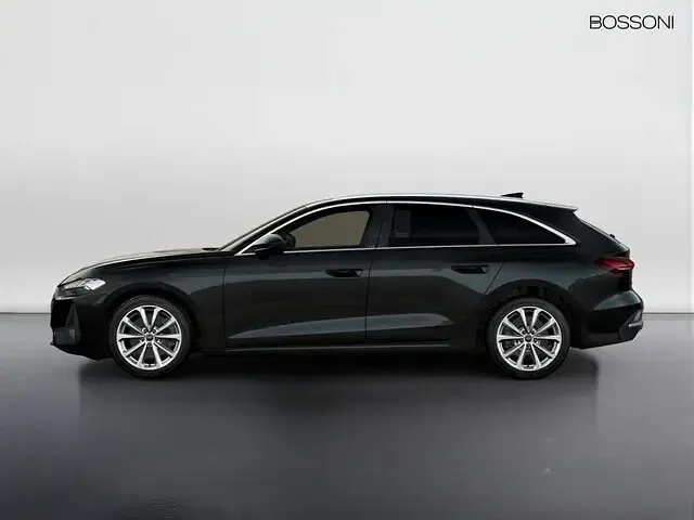 Usata Audi A5 Advanced 204 CV (150 kW) 2025 Nero mythos metallizzato Station wagon