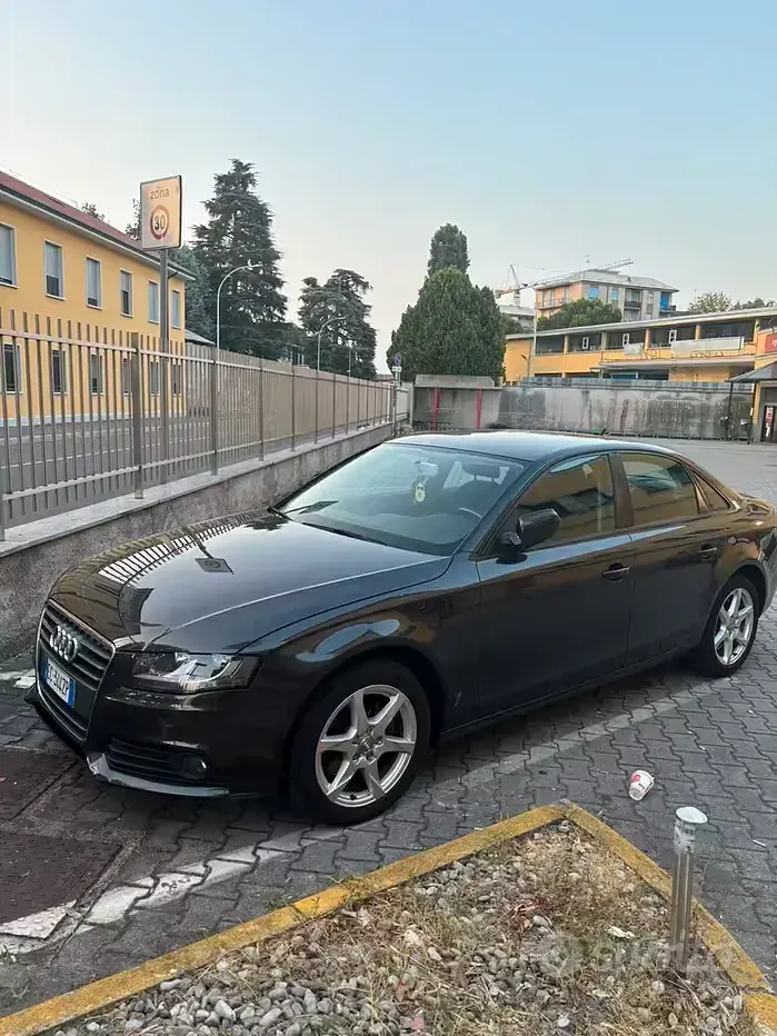 Usata Audi A4 Ambiente 120 CV (88 kW) 2010 Grigio Berlina