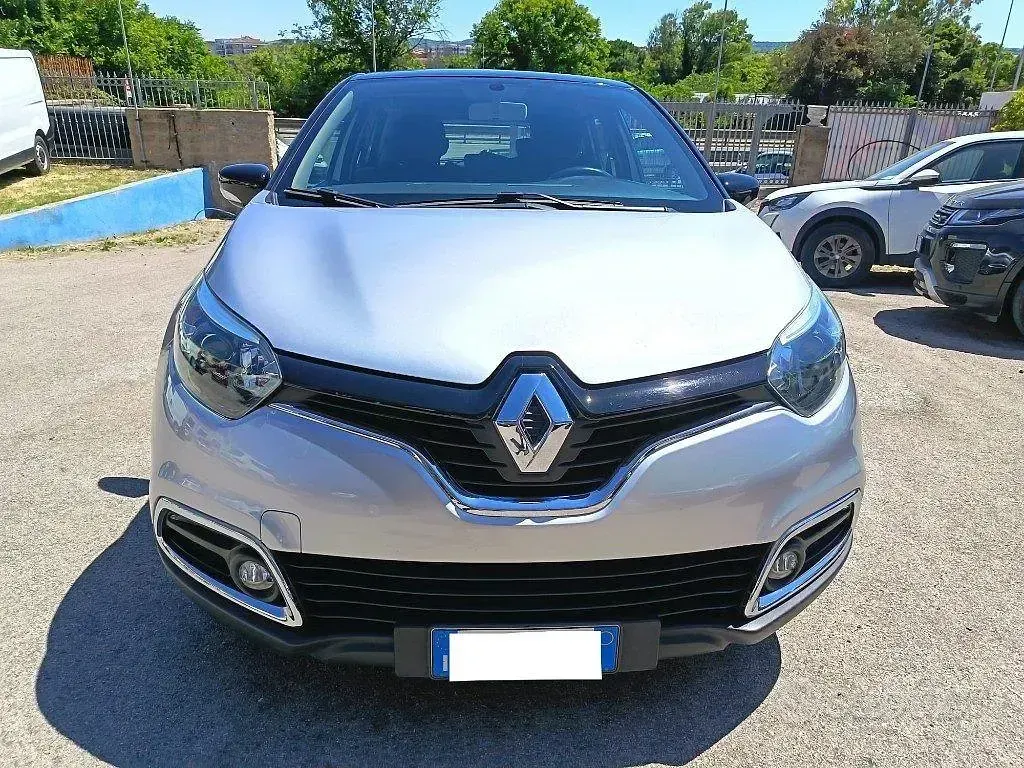 Usata Renault Captur 90 CV (66 kW) 2015 Grigio SUV