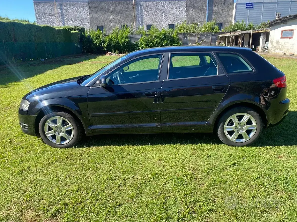 Usata Audi A3 Sportback 90 CV (66 kW) 2010 Nero Utilitaria