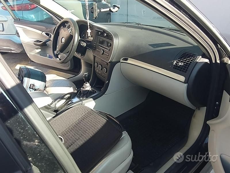 Usata Saab 9-3 150 CV (110 kW) 2007 Nero Station wagon