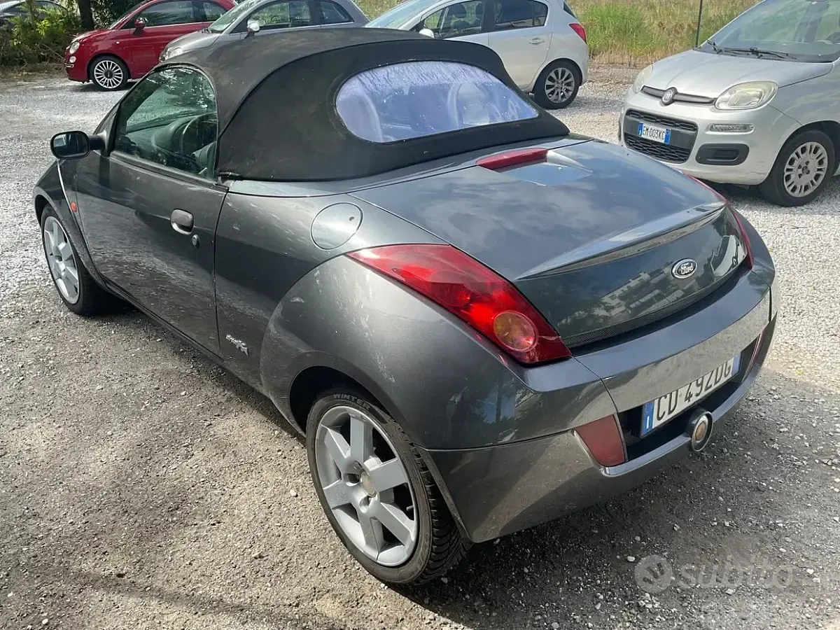 Usata Ford StreetKa 95 CV (69 kW) 2003 Grigio Cabrio