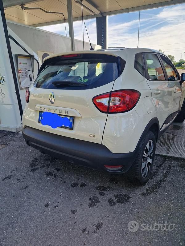 Usata Renault Captur 90 CV (66 kW) 2016 Bianco SUV