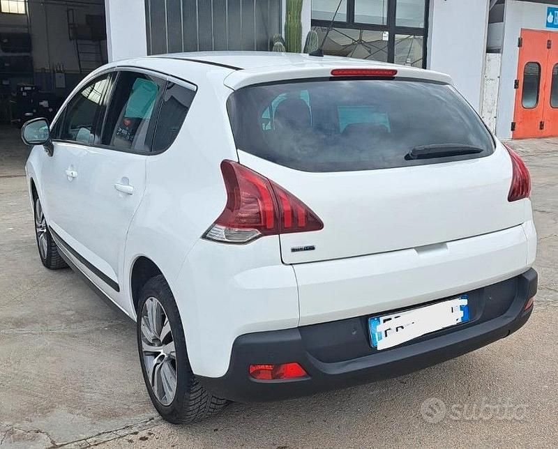Usata Peugeot 3008 120 CV (88 kW) 2015 Bianco Station wagon