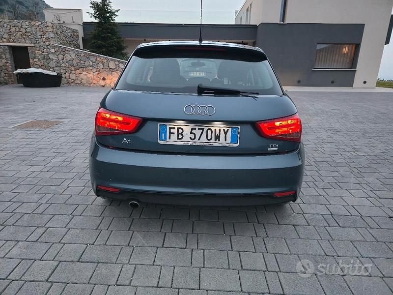 Usata Audi A1 90 CV (66 kW) 2016 Blu Utilitaria