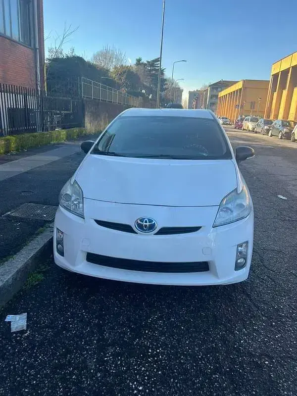 Usata Toyota Prius 136 CV (100 kW) 2009 Utilitaria