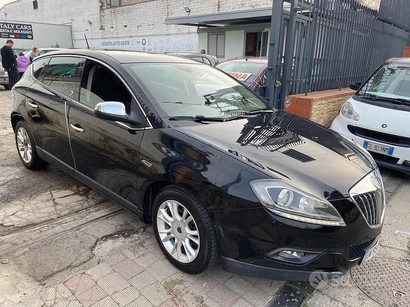 Usata Lancia Delta 120 CV (88 kW) 2009 Nero Utilitaria