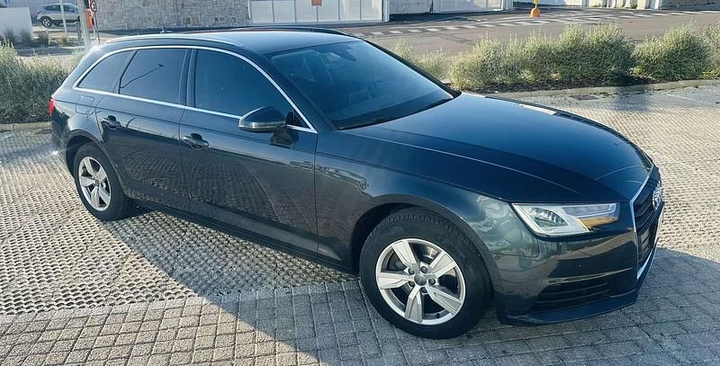 Usata Audi A4 Business 150 CV (110 kW) 2017 Grigio Station wagon