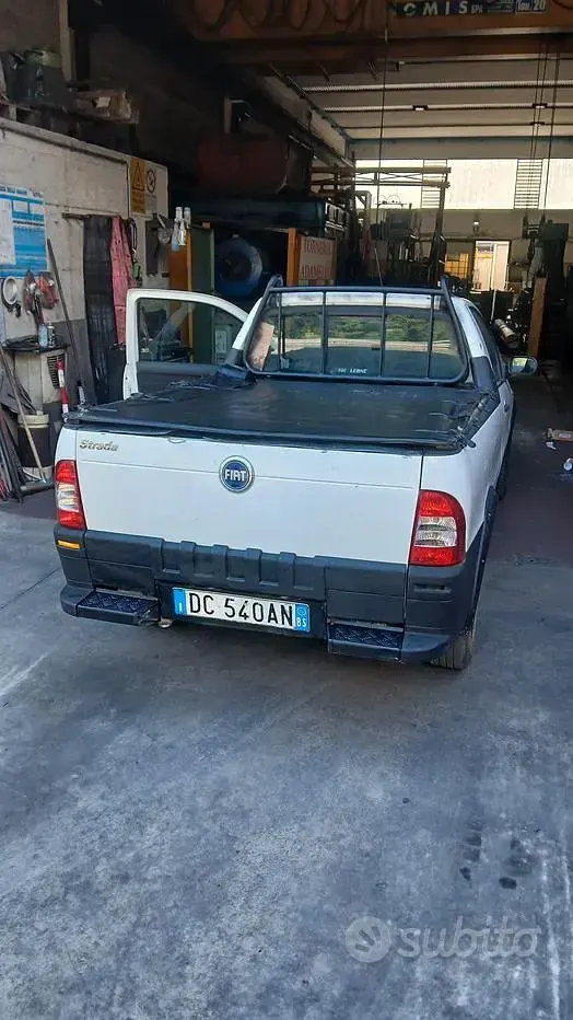 Usata Fiat Strada 84 CV (61 kW) 2006