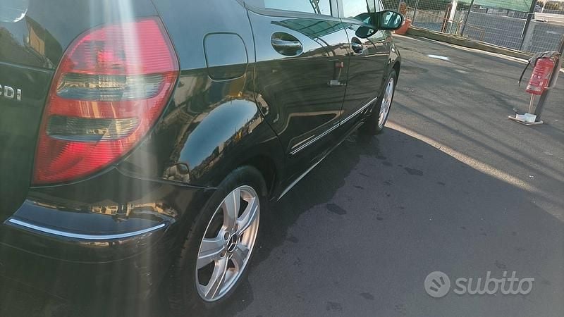 Usata Mercedes A200 2007 Nero Utilitaria