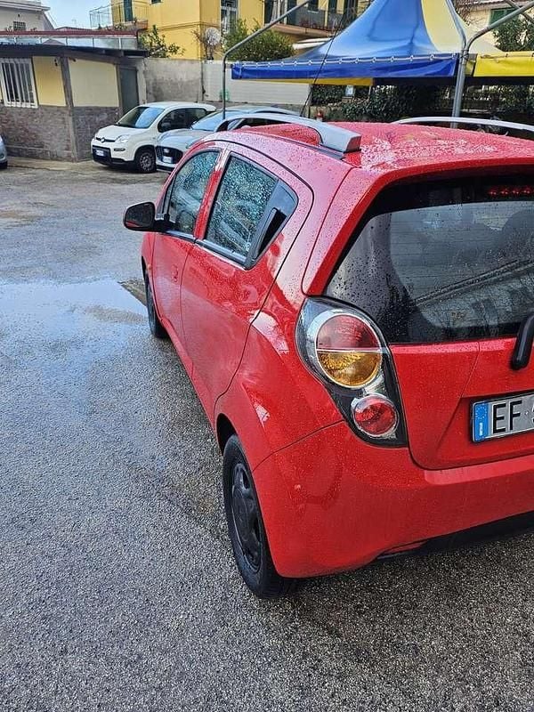 Usata Chevrolet Spark LS 68 CV (50 kW) 2011 Rosso Utilitaria