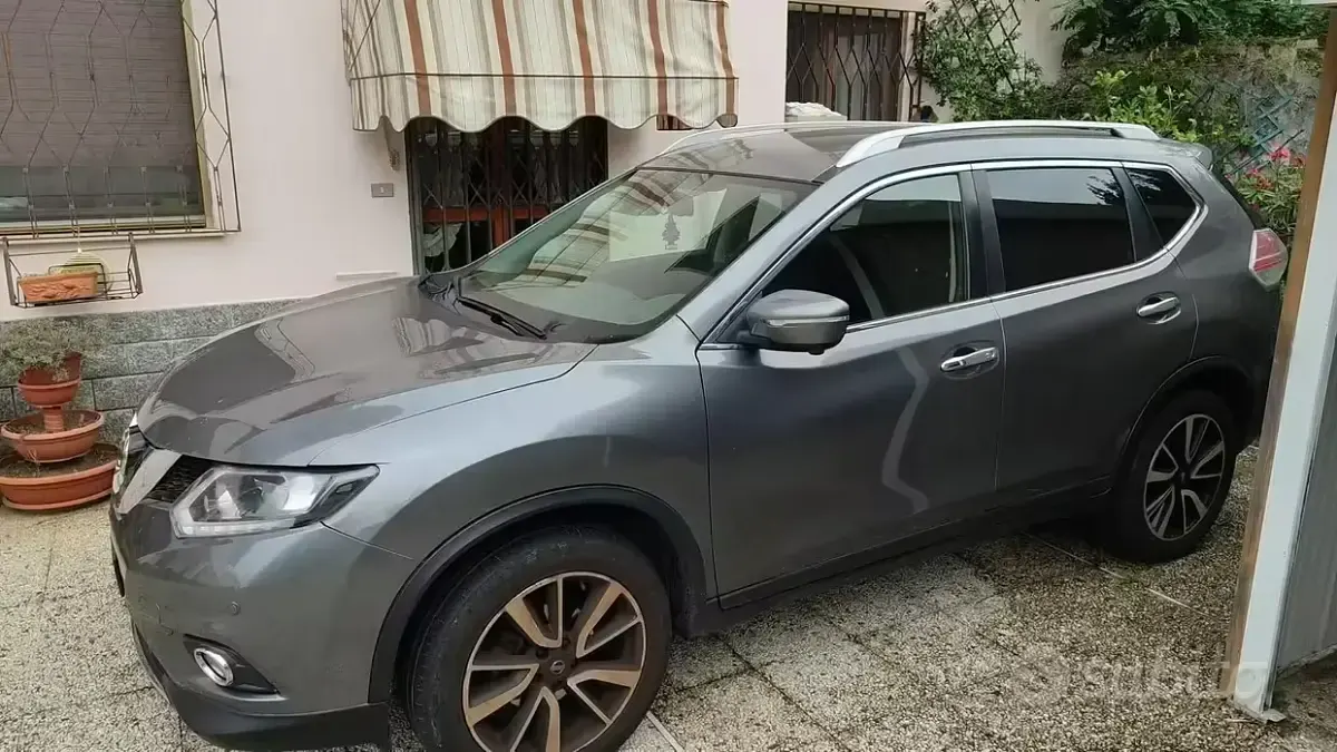 Usata Nissan X-Trail 131 CV (96 kW) 2016 Grigio SUV