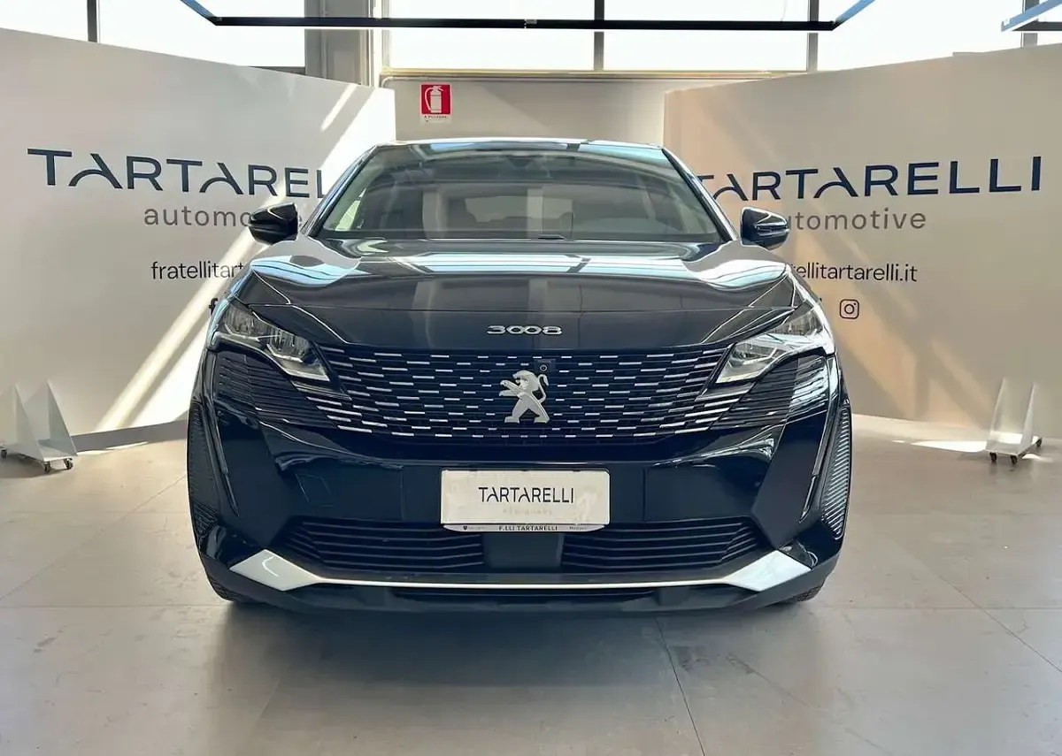 Usata Peugeot 3008 Allure 131 CV (96 kW) 2023 Nero SUV