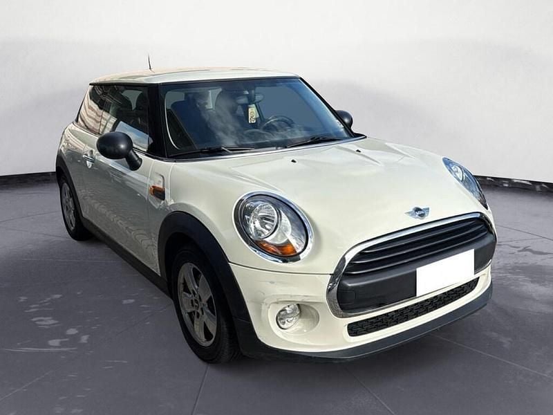 Usata Mini ONE 102 CV (75 kW) 2014 Beige Utilitaria