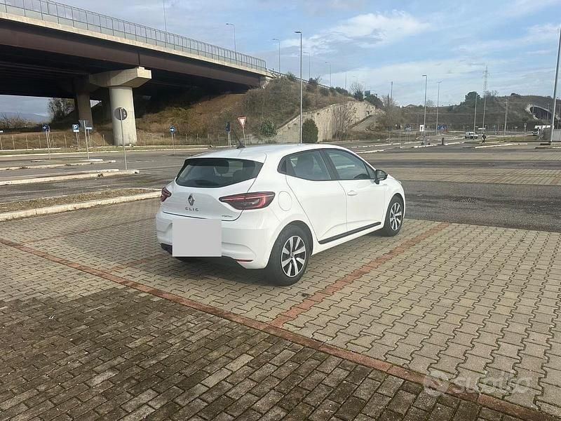 Usata Renault Clio V Equilibre 65 CV (47 kW) 2023 Utilitaria