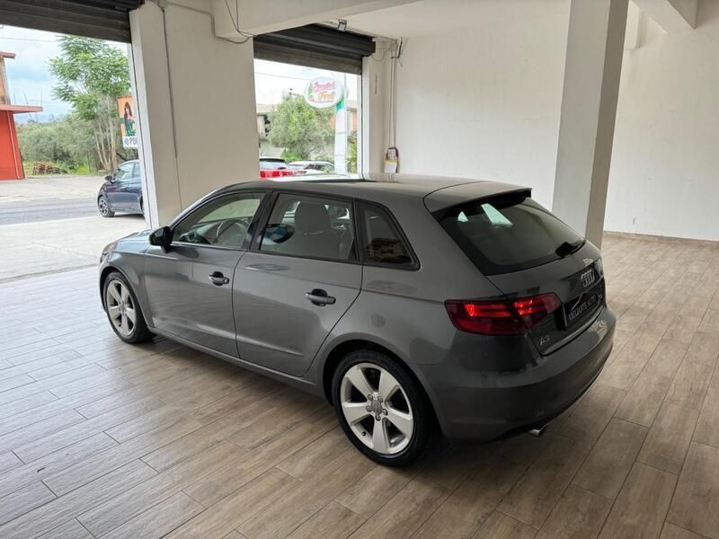 Usata Audi A3 Ambition 105 CV (77 kW) 2013 Grigio Berlina