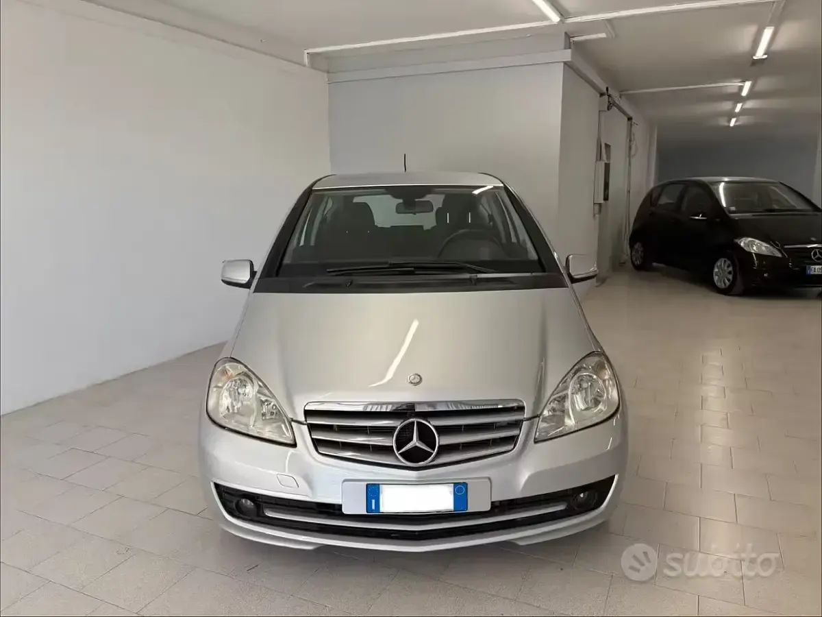 Usata Mercedes A160 Elegance 95 CV (69 kW) 2010 Grigio Coupé