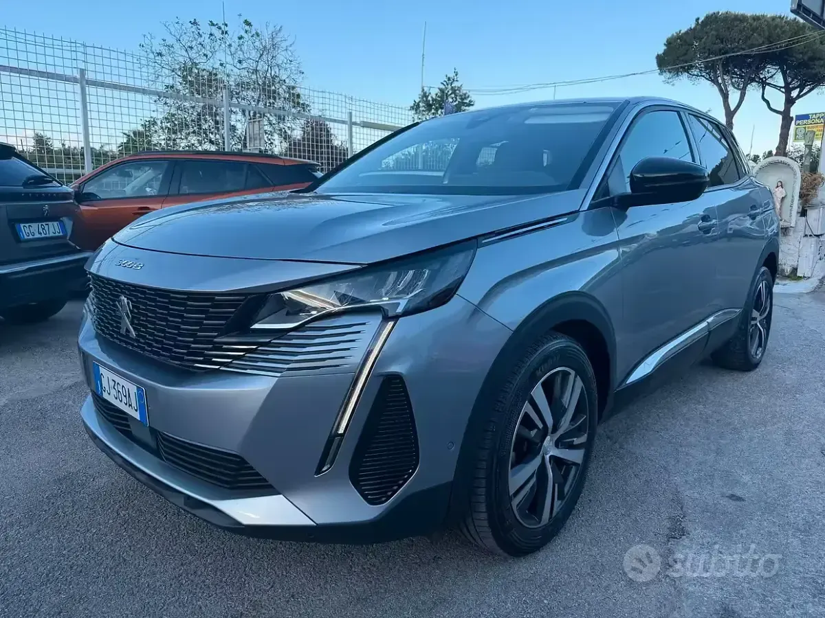 Usata Peugeot 3008 Allure 131 CV (96 kW) 2022 Grigio SUV