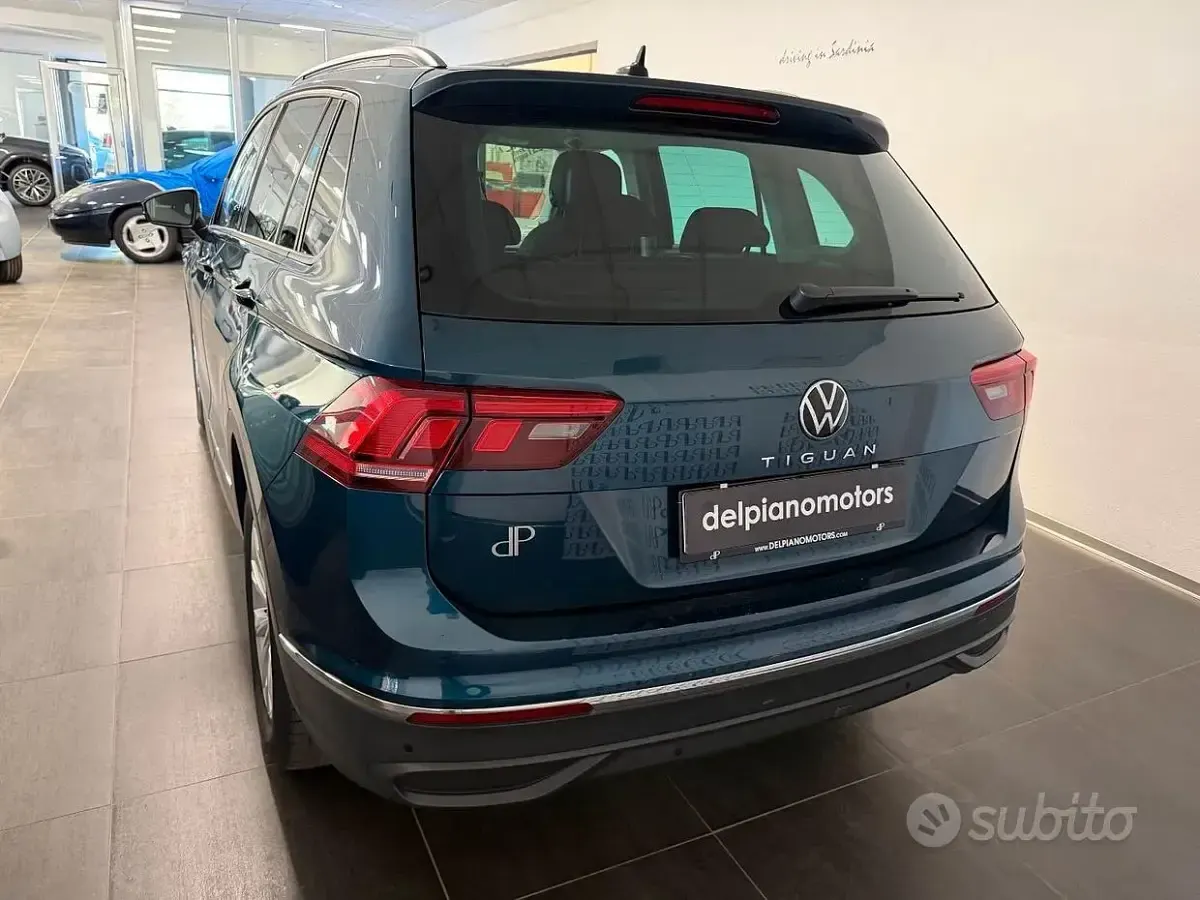 Usata VW Tiguan Life 150 CV (110 kW) 2023 Blu SUV