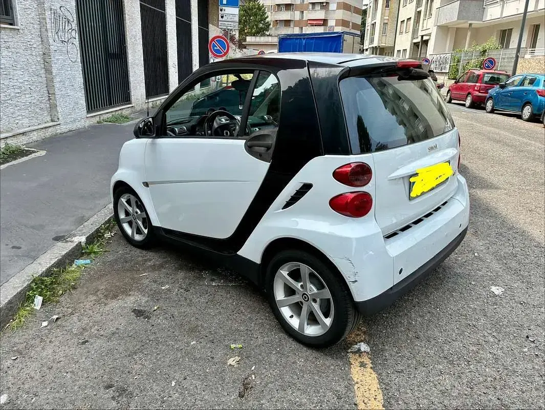 Usata Smart ForTwo Coupé 71 CV (52 kW) 2010 Bianco Coupé