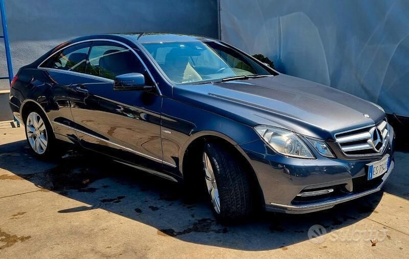 Usata 2013 Mercedes 220 Coupé | 13.000 € (Ottimo prezzo) - Immagine 1/4