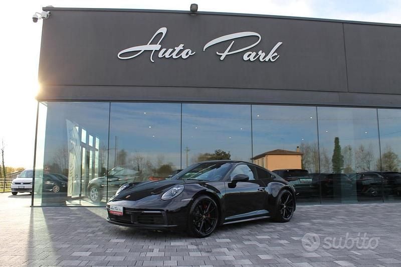 Usata Porsche 911 Carrera 385 CV (283 kW) 2021 Nero Coupé