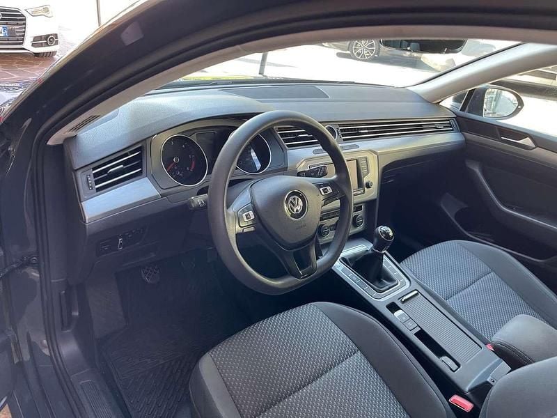 Usata VW Passat Business 150 CV (110 kW) 2016 Nero Station wagon