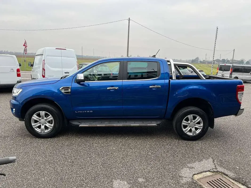 Usata Ford Ranger Limited 170 CV (125 kW) 2020 Blu/azzurro Pick-up