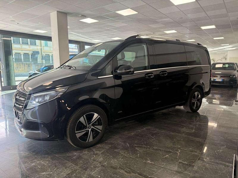 Nuova Mercedes V250 Avantgarde 190 CV (139 kW) 2025 Nero Monovolume