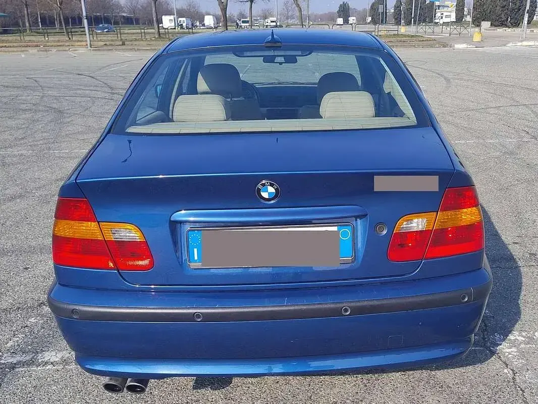 Usata BMW 330 231 CV (169 kW) 2003 Blu/azzurro Berlina