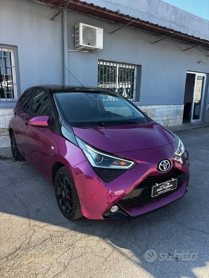 Usata Toyota Aygo X-cite 72 CV (52 kW) 2018 Viola Utilitaria