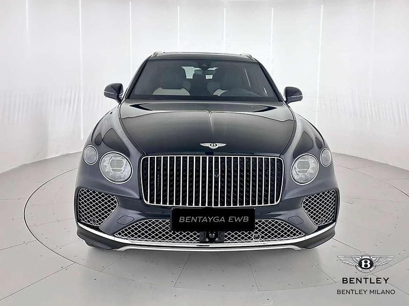 Nuova Bentley Bentayga 549 CV (403 kW) 2026 Blu/azzurro SUV