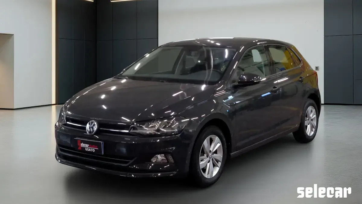 Usata VW Polo Comfortline 90 CV (66 kW) 2018 Grigio urano Utilitaria