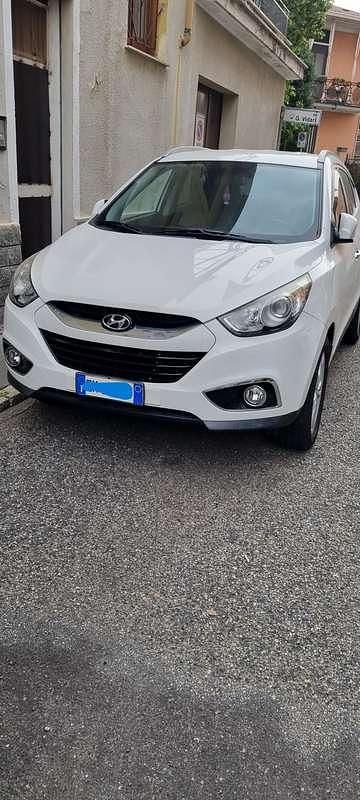 Usata Hyundai ix35 Comfort 135 CV (99 kW) 2012 Bianco SUV