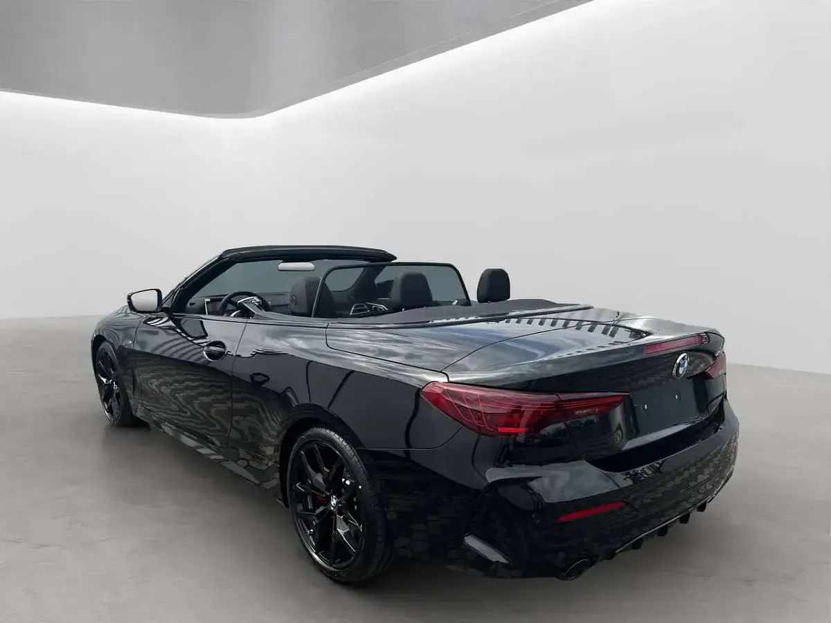 Usata BMW 420 M Sport 190 CV (139 kW) 2025 Black sapphire Cabrio