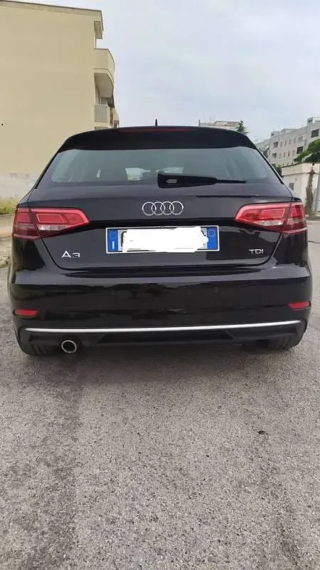 Usata Audi A3 Sport 116 CV (85 kW) 2017 Nero Berlina
