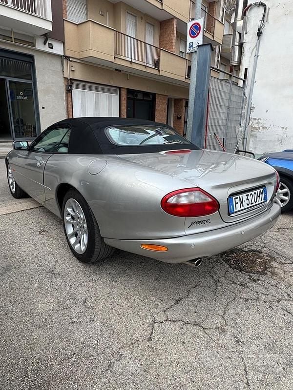 Occasion Jaguar XK8 284 ch (208 kW) 1998 Gris Cabriolet