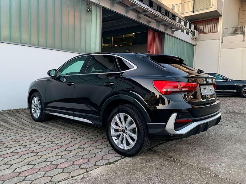 Usata Audi Q3 Sportback S-Line 150 CV (110 kW) 2022 Nero SUV