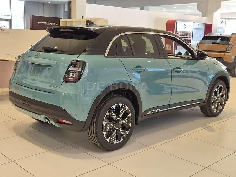 Nuova Fiat 600 La Prima 110 CV (80 kW) 2026 Azzurro SUV