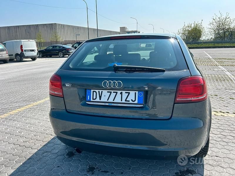 Usata Audi A3 Ambition 102 CV (75 kW) 2010 Blu Utilitaria