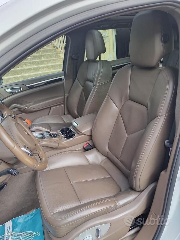Usata Porsche Cayenne 2013 Bianco SUV